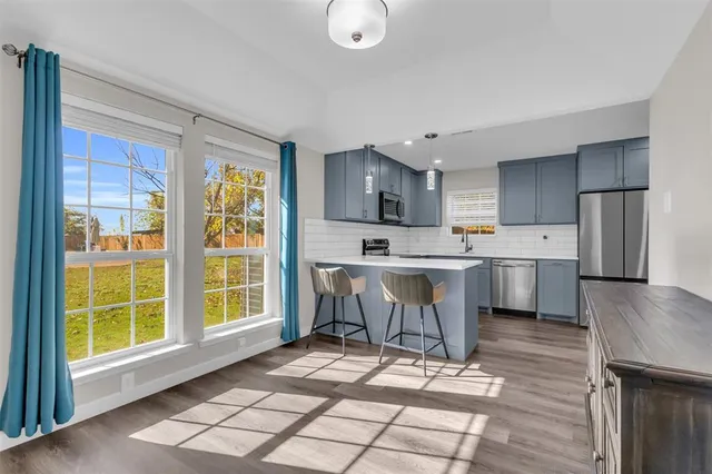 $420,000 | 803 Rachelle Drive, Red Oak, TX 75154