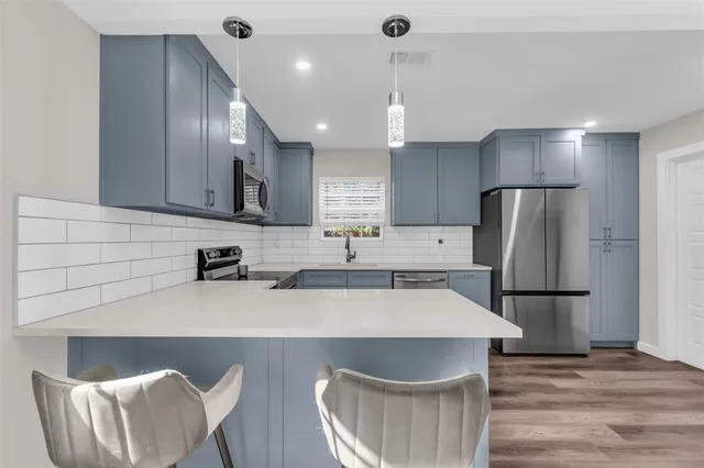 $420,000 | 803 Rachelle Drive, Red Oak, TX 75154