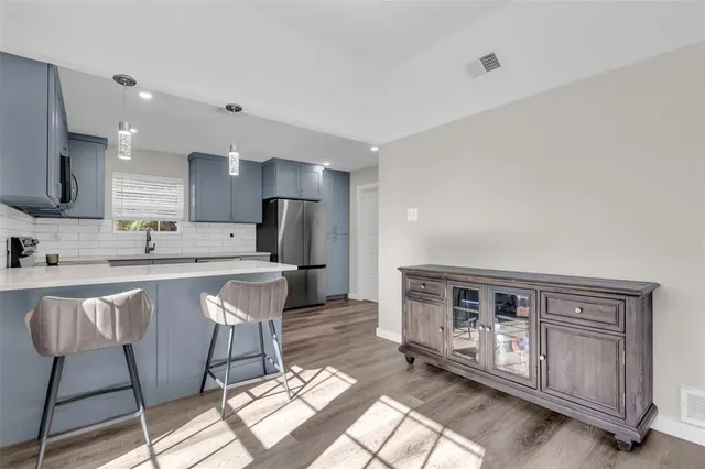 $420,000 | 803 Rachelle Drive, Red Oak, TX 75154