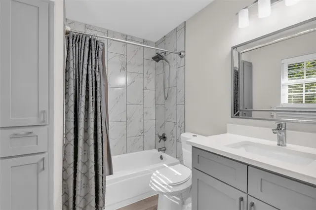 $420,000 | 803 Rachelle Drive, Red Oak, TX 75154