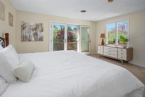 4 Cushing Street Hingham, MA 02043 - Photo 13 of 42