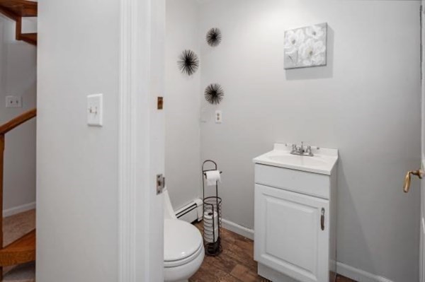 4 Cushing Street Hingham, MA 02043 - Photo 25 of 42