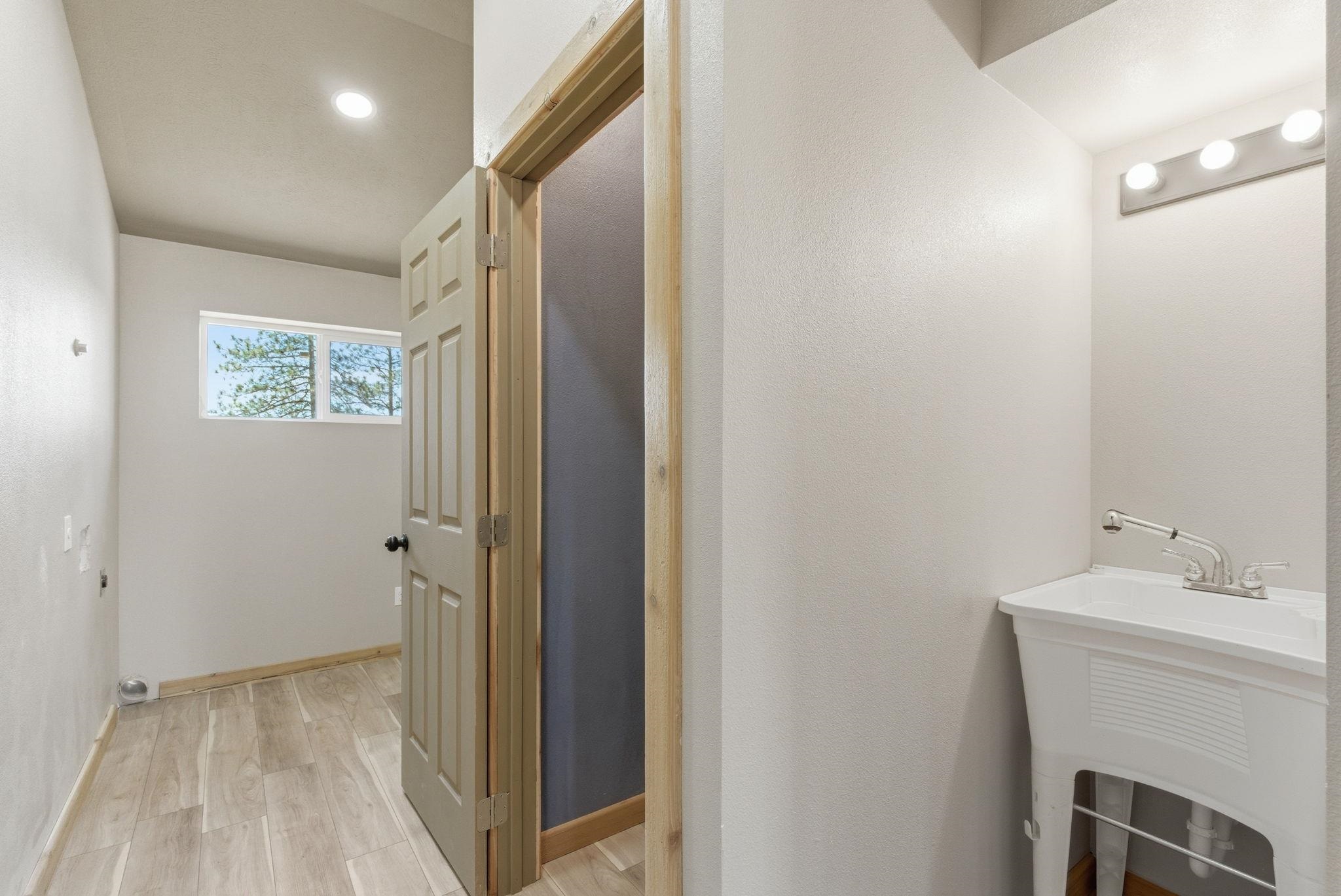 4250 Highway 231 Springdale, WA 99173 - Photo 23 of 36