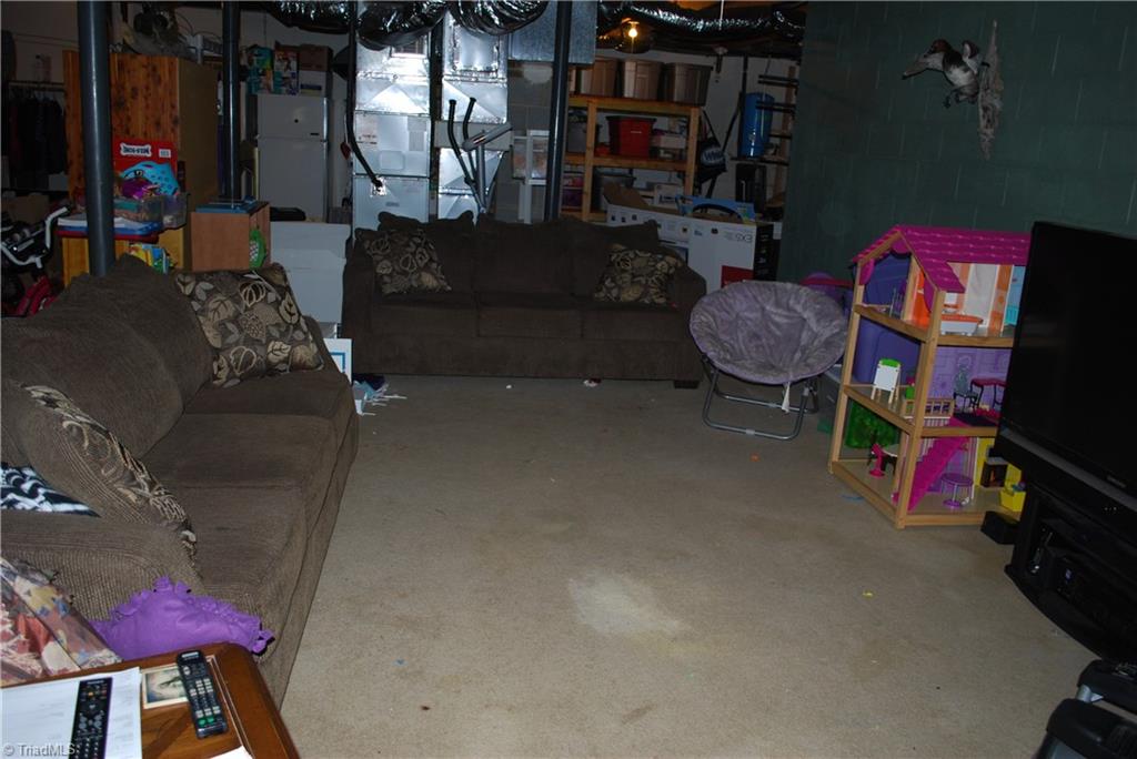 2720 E Road Walnut Cove, NC 27052 - Photo 20 of 30 Gallery Image 20