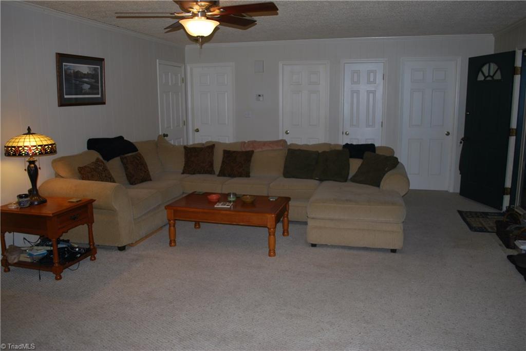 2720 E Road Walnut Cove, NC 27052 - Photo 4 of 30 Gallery Image 4