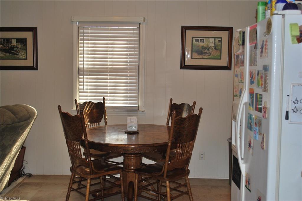 2720 E Road Walnut Cove, NC 27052 - Photo 7 of 30 Gallery Image 7