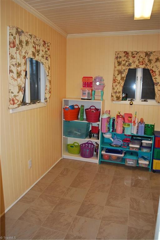 2720 E Road Walnut Cove, NC 27052 - Photo 10 of 30 Gallery Image 10
