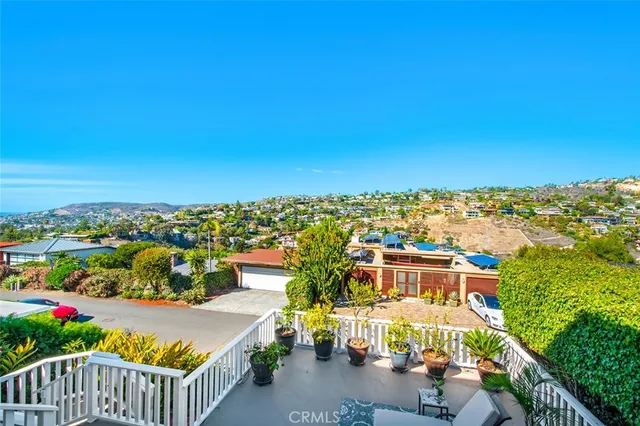 $3,590,000 | 1025 Van Dyke Drive, Laguna Beach, CA 92651