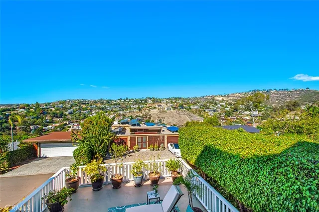 $3,590,000 | 1025 Van Dyke Drive, Laguna Beach, CA 92651