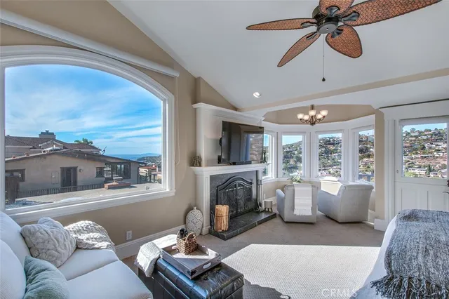 $3,590,000 | 1025 Van Dyke Drive, Laguna Beach, CA 92651