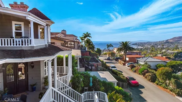 $3,590,000 | 1025 Van Dyke Drive, Laguna Beach, CA 92651