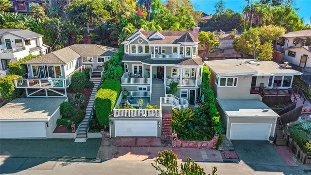 $3,590,000 | 1025 Van Dyke Drive, Laguna Beach, CA 92651