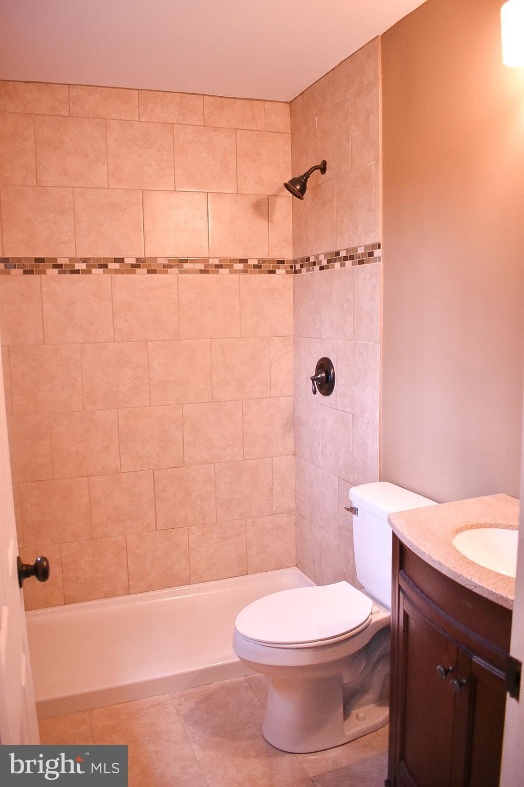 828 Uniontown Road Westminster, MD 21158 - Photo 20 of 28 Bath