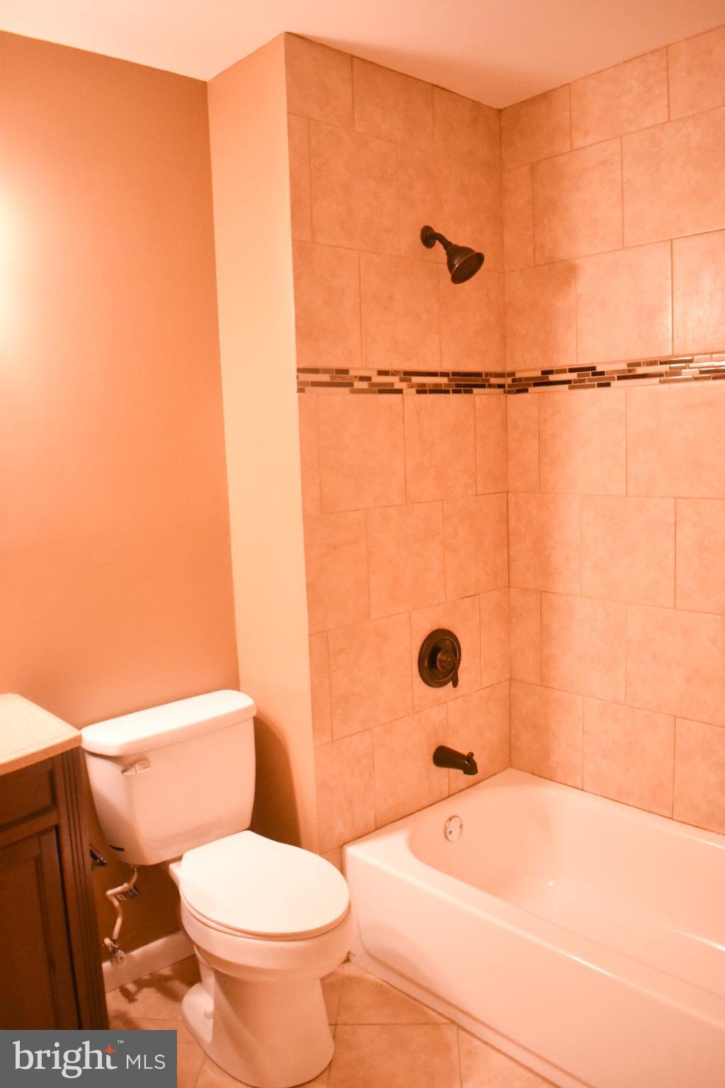 828 Uniontown Road Westminster, MD 21158 - Photo 24 of 28 Bath
