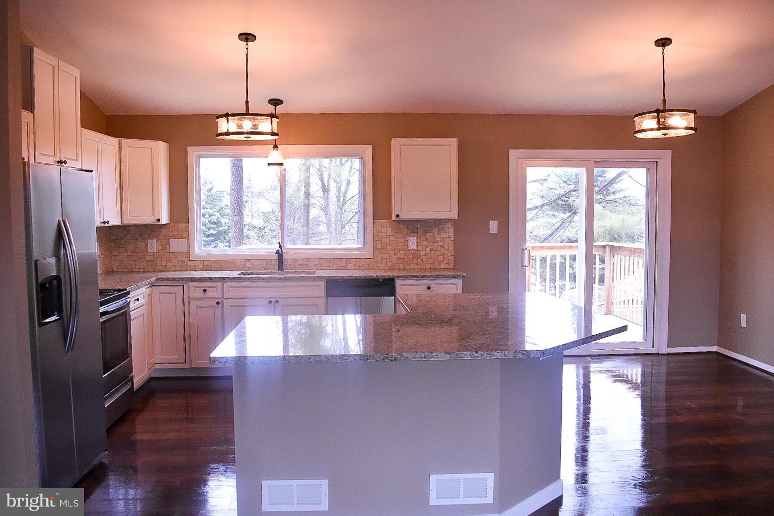 828 Uniontown Road Westminster, MD 21158 - Photo 8 of 28 Kitchen
