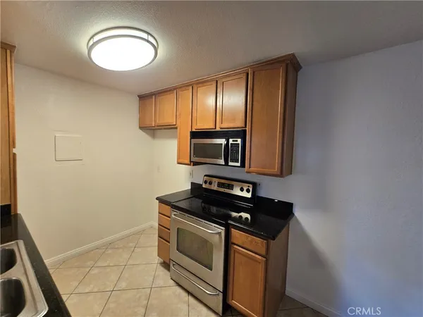 $1,345 | 1345 Cabrillo Park Drive, Unit E01, Santa Ana, CA 92701