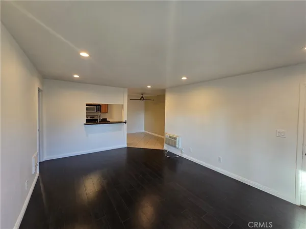 $1,345 | 1345 Cabrillo Park Drive, Unit E01, Santa Ana, CA 92701