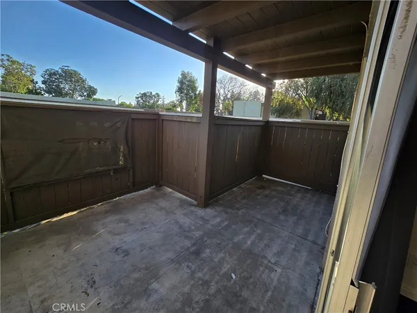 $1,345 | 1345 Cabrillo Park Drive, Unit E01, Santa Ana, CA 92701