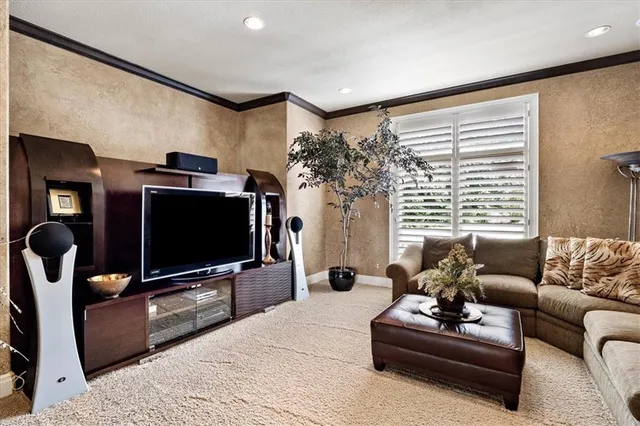 $3,989,000 | 6006 West Shore Court, Parkville, MO 64152