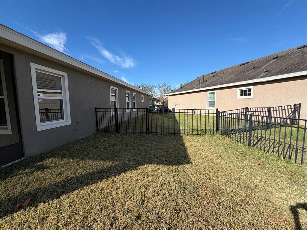 6204 Colmar Place Apollo Beach, FL 33572 - Photo 10 of 57