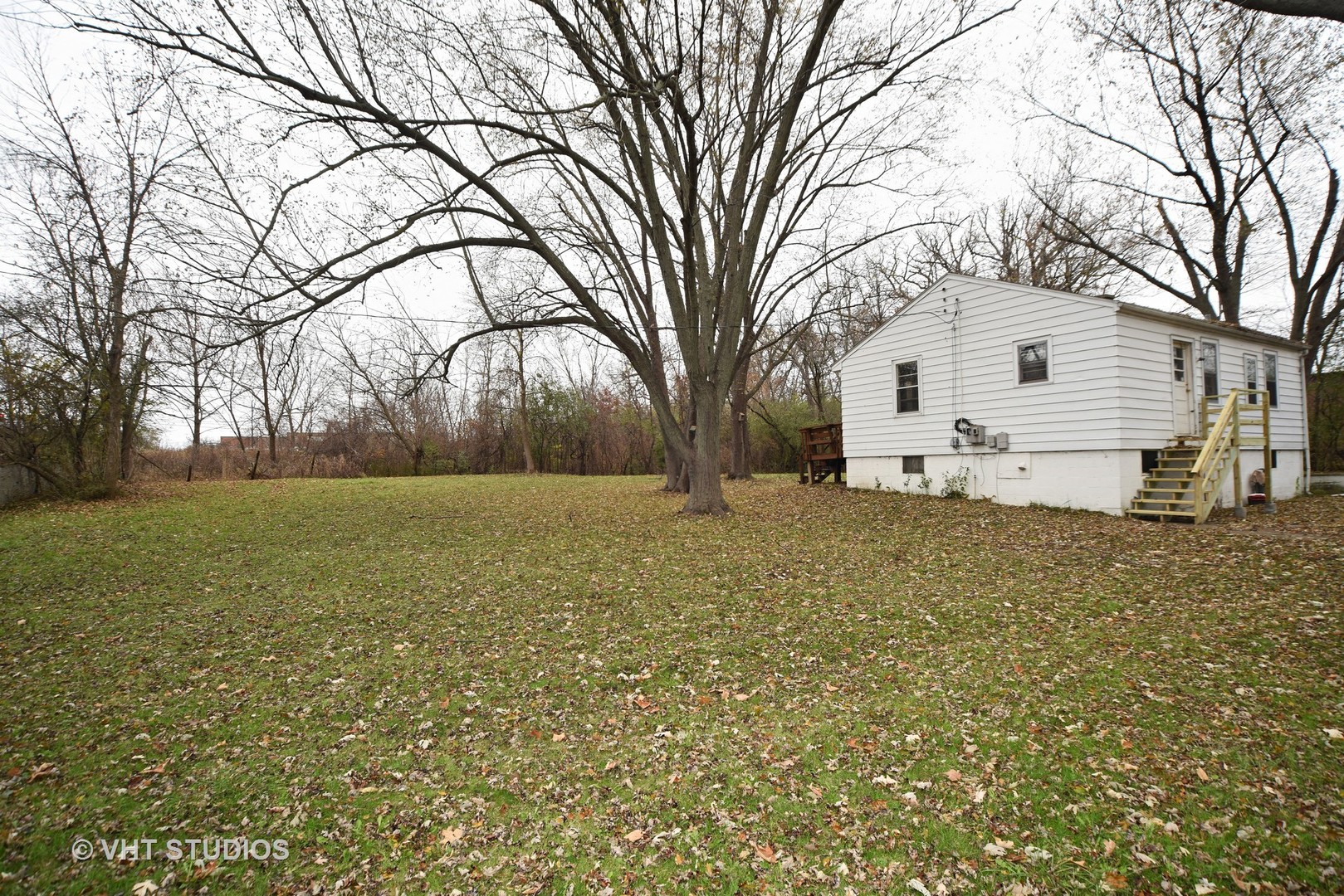 1724 West Beach Road Beach Park, IL 60087 - Photo 10 of 20