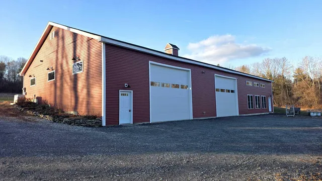 $799,999 | 602 Hussey Hill Road, Vassalboro, ME 04989