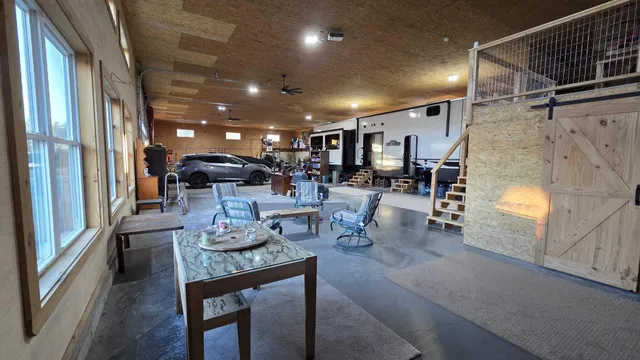 $799,999 | 602 Hussey Hill Road, Vassalboro, ME 04989