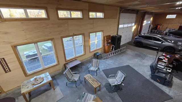 $799,999 | 602 Hussey Hill Road, Vassalboro, ME 04989