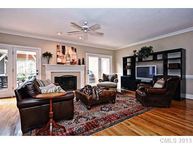 3511 Providence Manor Road Charlotte, NC 28270 - Photo 3 of 16 Gallery Image 3