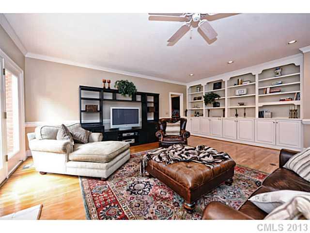 3511 Providence Manor Road Charlotte, NC 28270 - Photo 4 of 16 Gallery Image 4