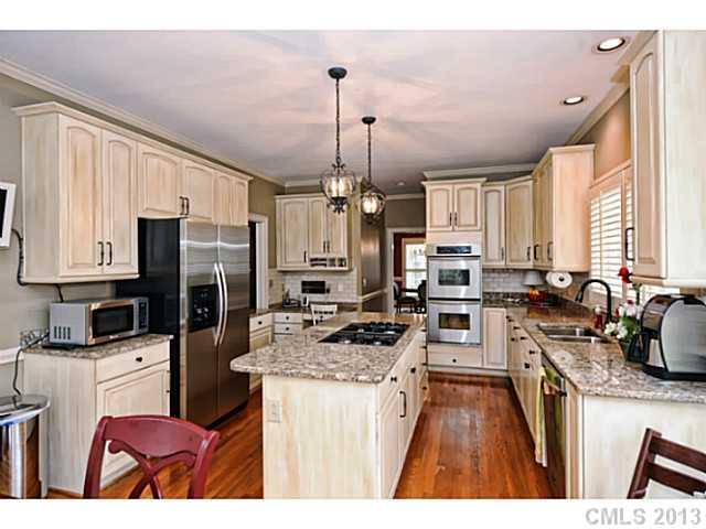 3511 Providence Manor Road Charlotte, NC 28270 - Photo 5 of 16 Gallery Image 5