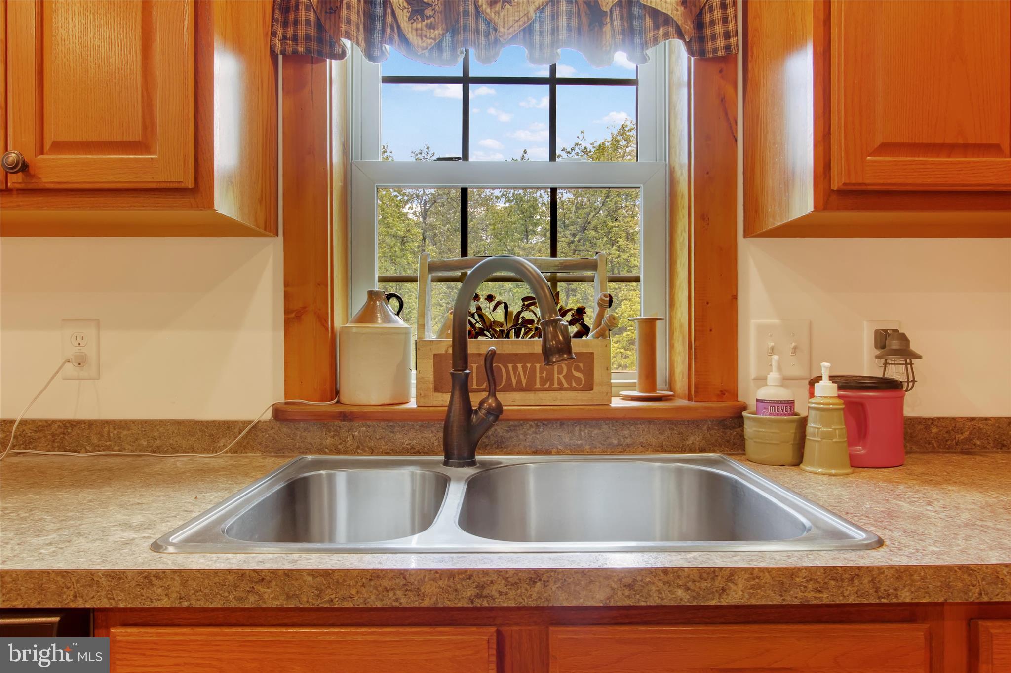145 Roberts Road Littlestown, PA 17340 - Photo 10 of 61 Gallery Image 10
