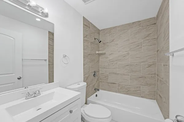 $1,995 | 435 Northwest 82nd Terrace, Unit 2, Miami, FL 33150