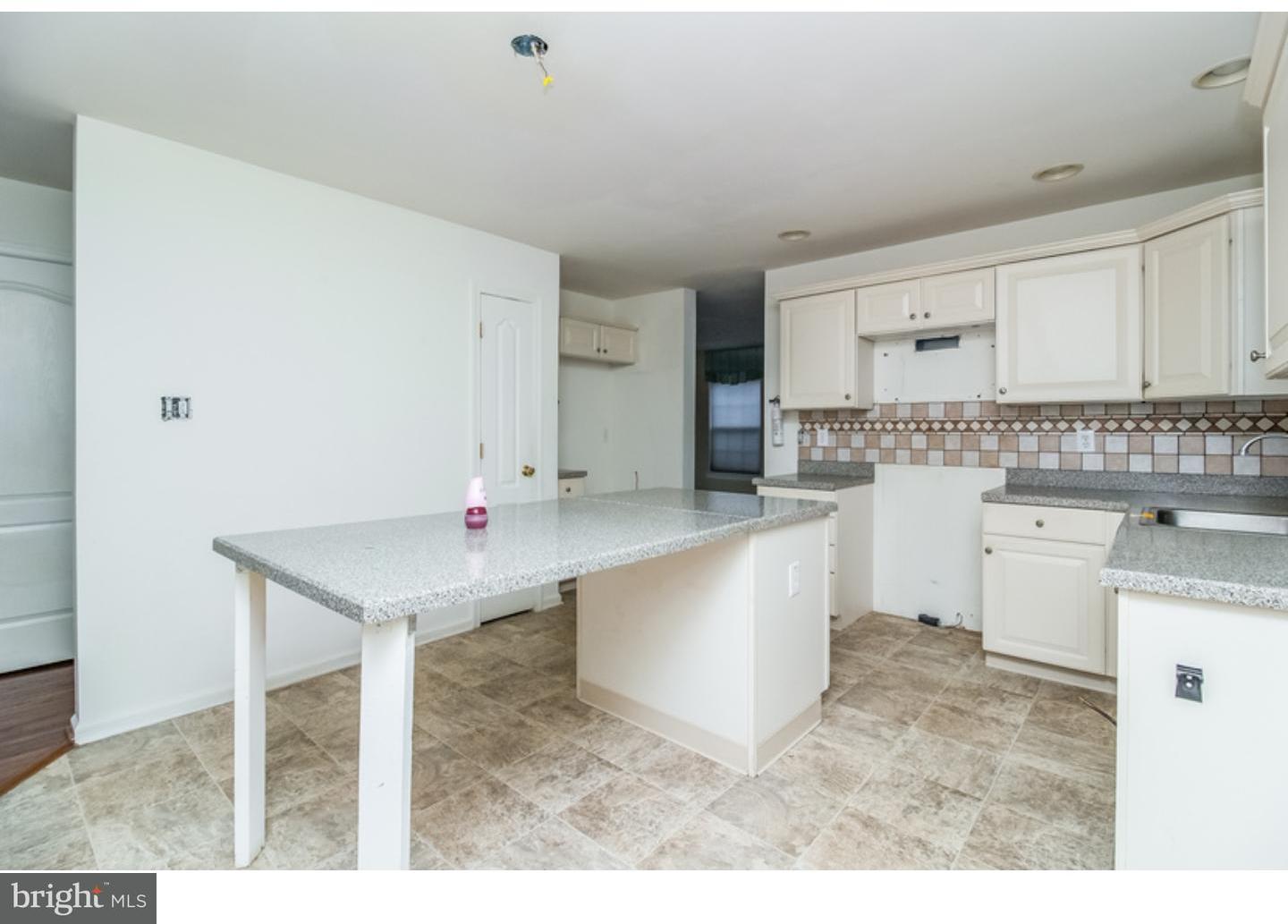 6 Waters Edge Drive Riverside, NJ 08075 - Photo 17 of 23