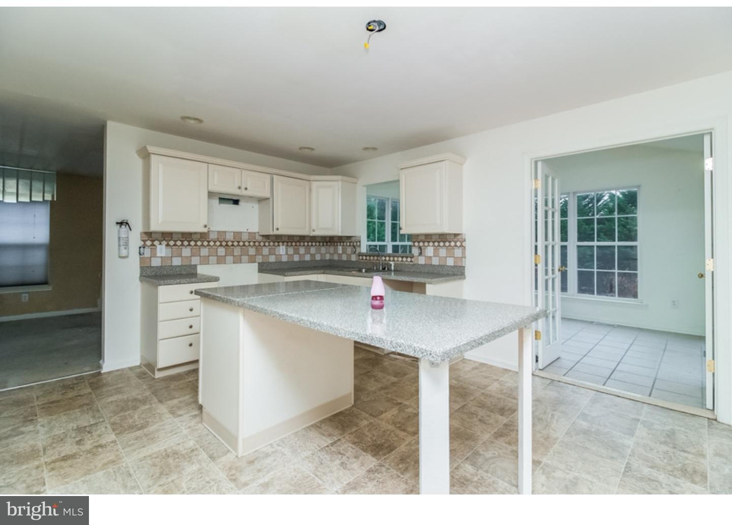6 Waters Edge Drive Riverside, NJ 08075 - Photo 18 of 23