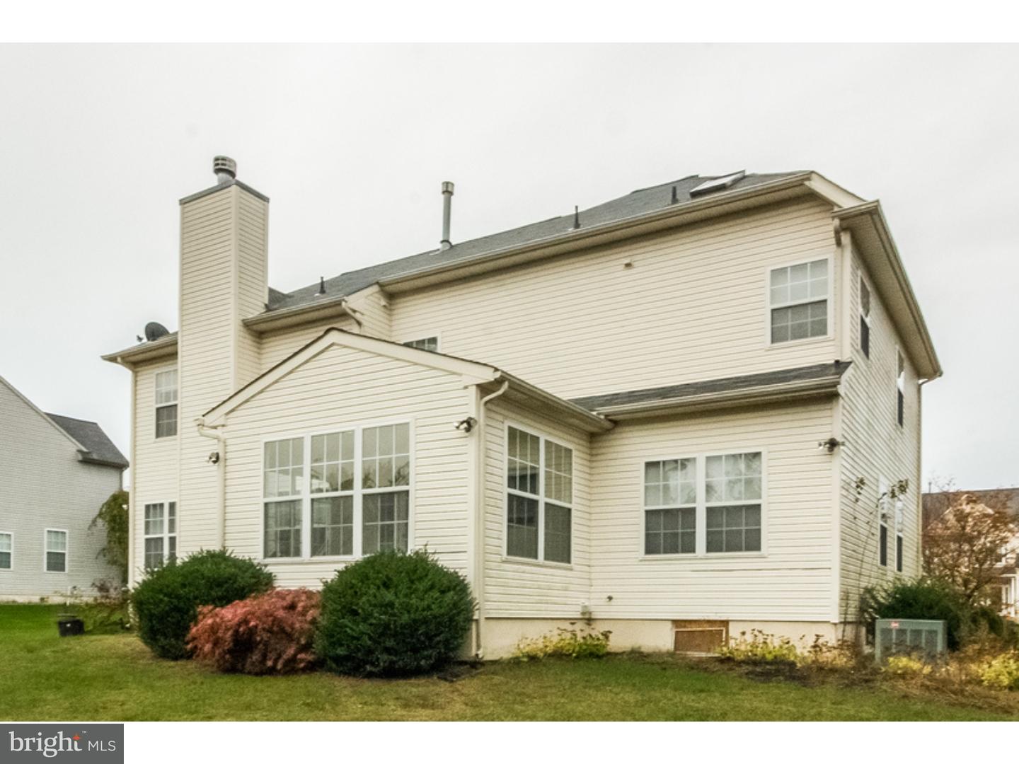 6 Waters Edge Drive Riverside, NJ 08075 - Photo 3 of 23