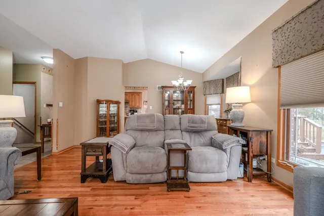 $400,000 | 18808 Foxglove Lane, Mokena, IL 60448