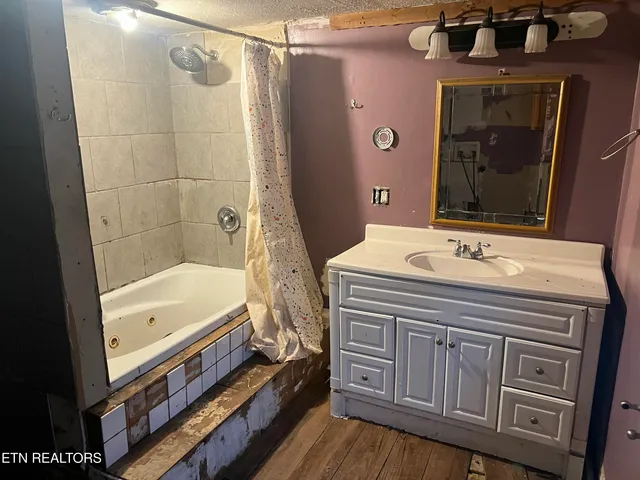 $45,000 | 2074 Long Hollow Road, La Follette, TN 37766