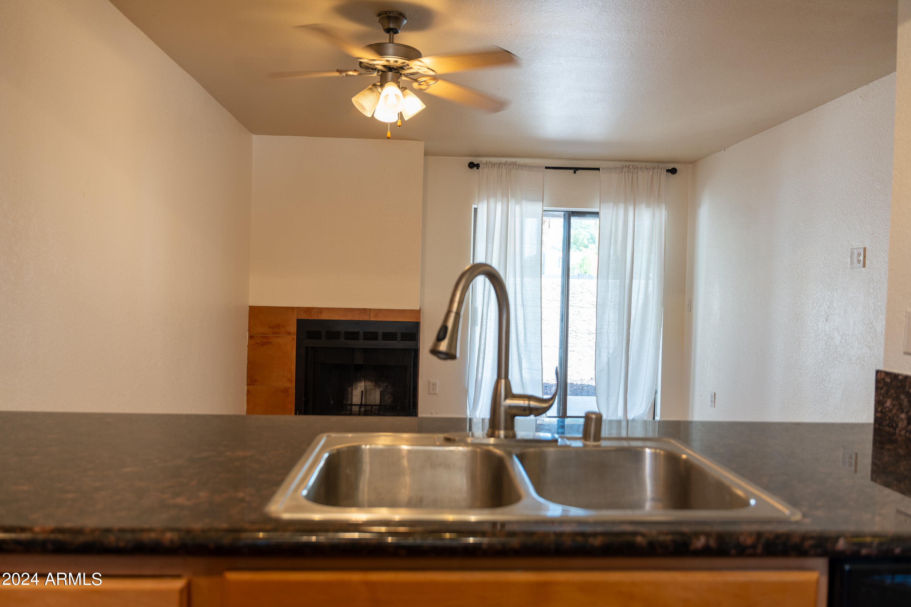 1065 West 1st Street, Unit 114 Tempe, AZ 85281 - Photo 7 of 25 DSC09201-HDR