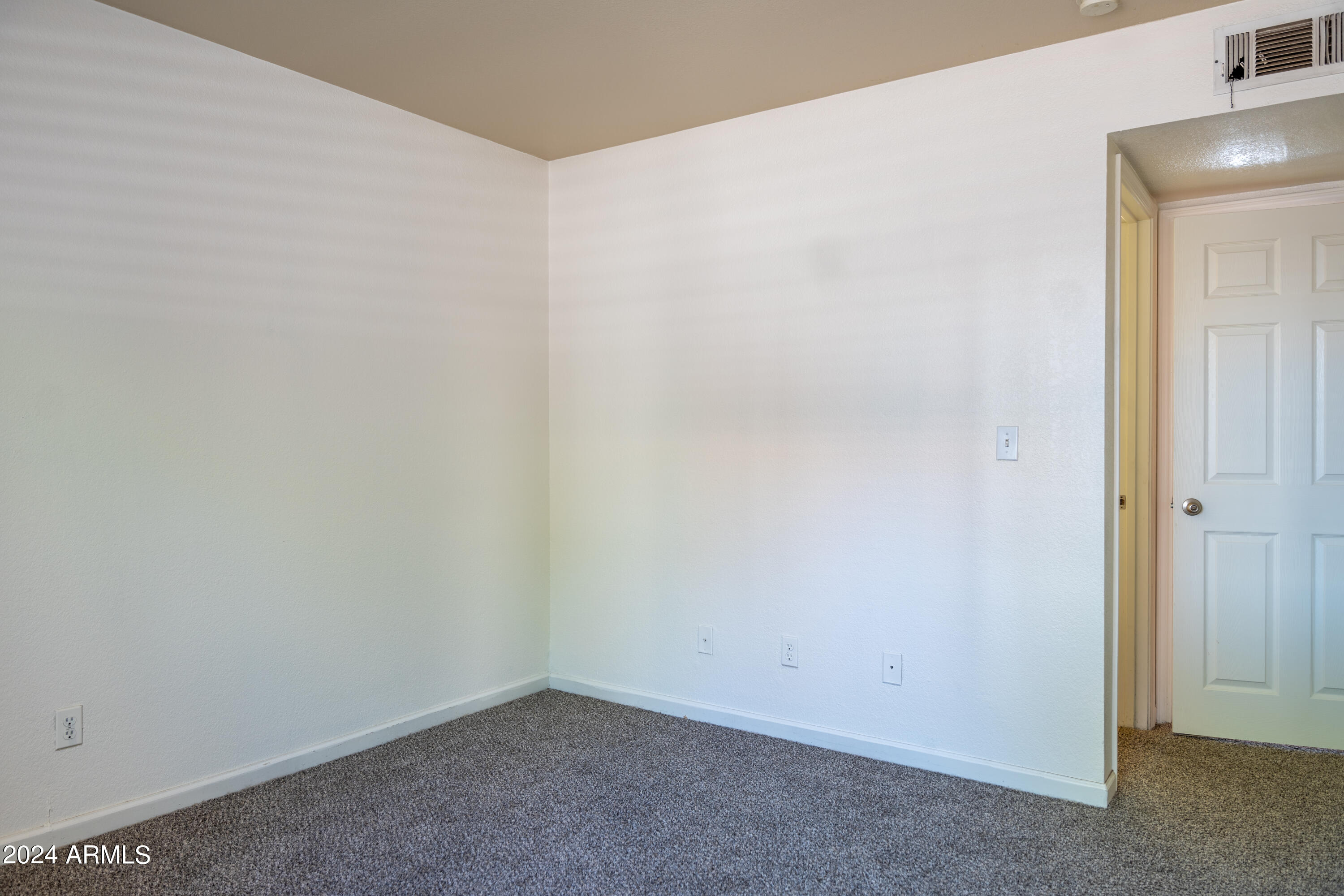 1065 West 1st Street, Unit 114 Tempe, AZ 85281 - Photo 9 of 25 DSC09264-HDR