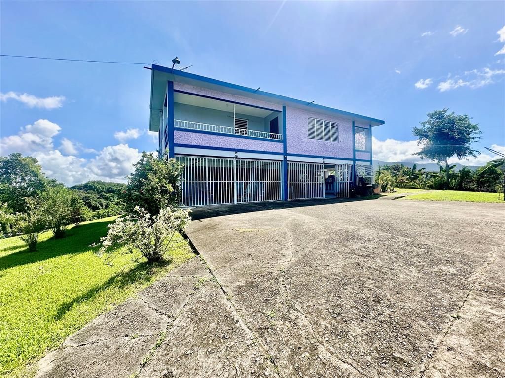 8 Calle 8 Final Rio Grande, PR 00745 - Photo 1 of 27