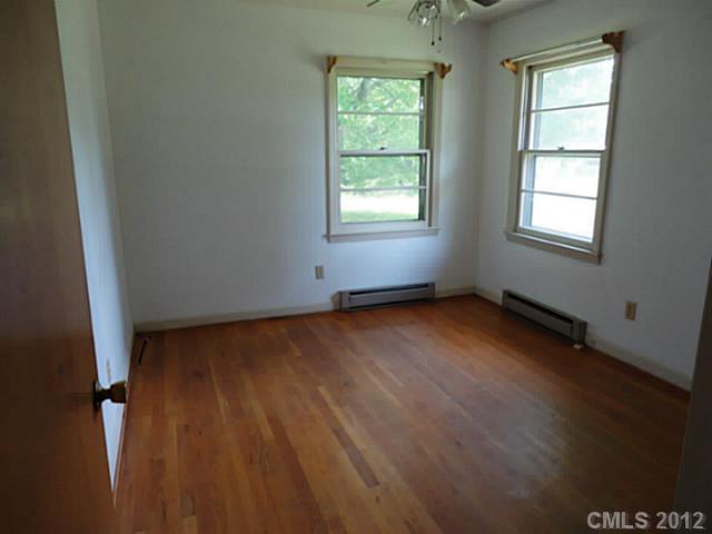 3410 Hickory Grove Road Gastonia, NC 28056 - Photo 12 of 16 Gallery Image 12