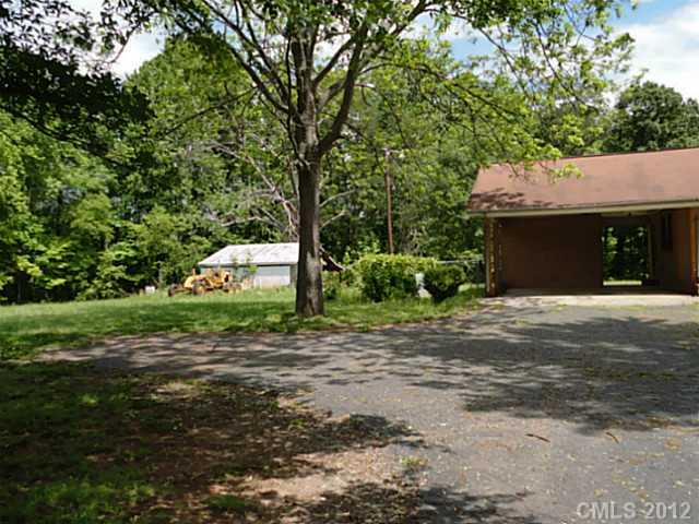 3410 Hickory Grove Road Gastonia, NC 28056 - Photo 3 of 16 Gallery Image 3