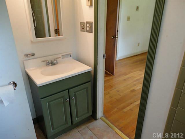 3410 Hickory Grove Road Gastonia, NC 28056 - Photo 10 of 16 Gallery Image 10