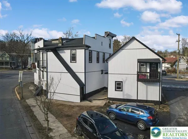 $1,200 | 147 North 9th Street, Unit 1, Stroudsburg, PA 18360