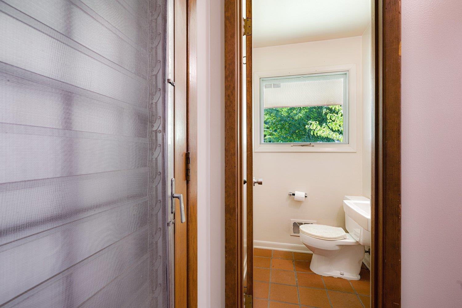 4317 Haverhill Road Memphis, TN 38111 - Photo 30 of 38 Bathroom with toilet and tile patterned floors