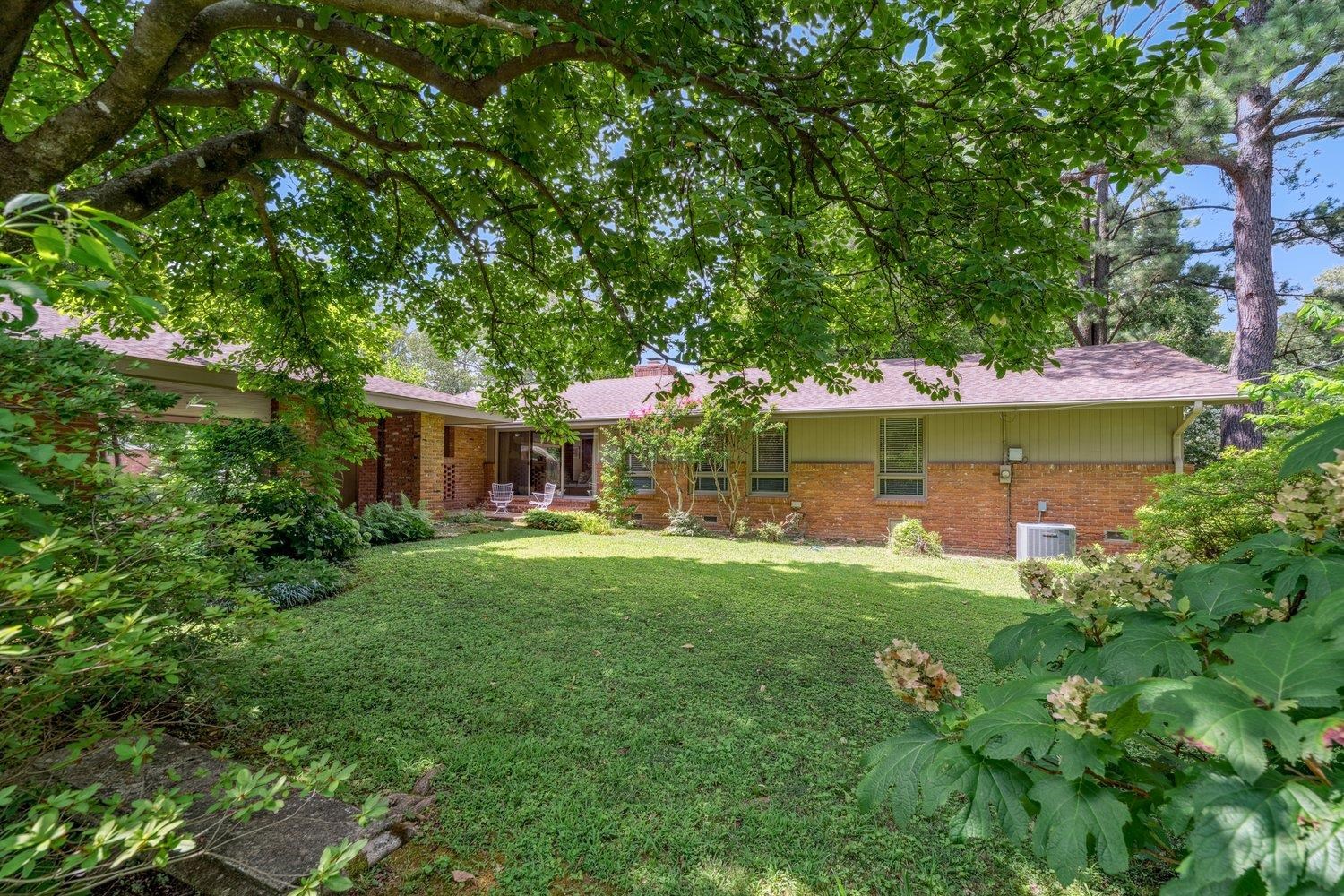 4317 Haverhill Road Memphis, TN 38111 - Photo 35 of 38 View of grassy yard