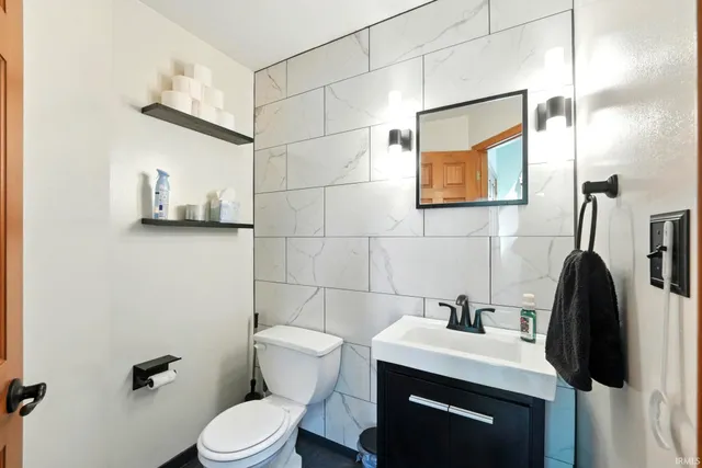 $414,900 | 1034 Lake Shores Drive, Decatur, IN 46733