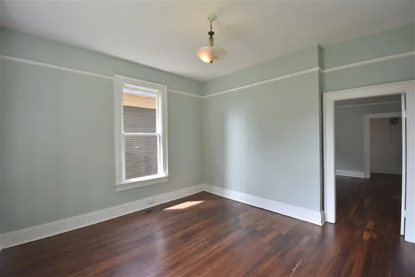 $975 | 2150 Monroe Avenue, Unit 1, Memphis, TN 38104