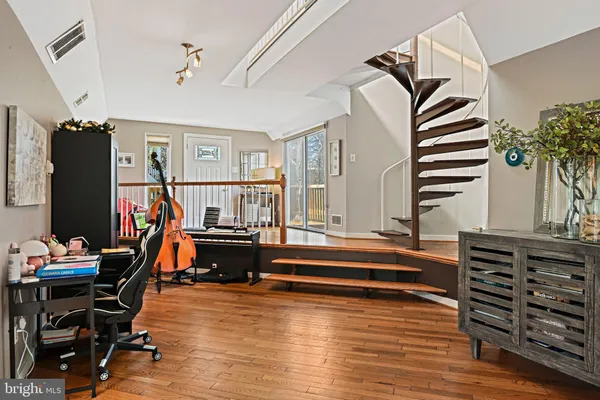 $1,399,000 | 1223 Providence Terrace, McLean, VA 22101